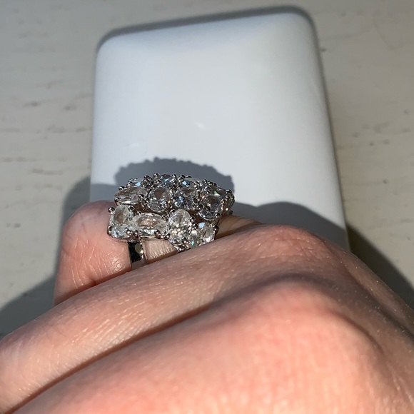 Cocktail Ring 💍 - Picture 5 of 7